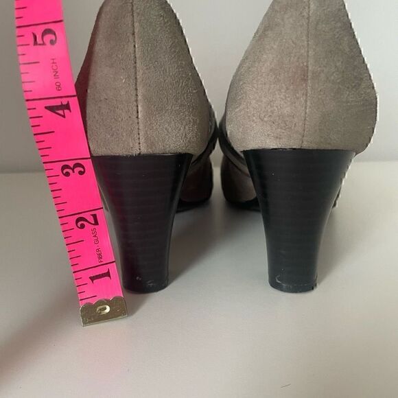 Softshoe By Medicus Mary Jane Grey Suede Heels Pumps Women’s Size 9.5 - Picture 7 of 9